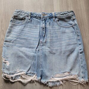 Hollister Ultra High-Rise Denim Skirt Size 30 Distressed Light Wash Cotton